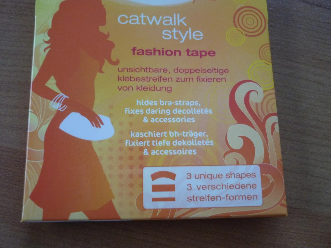 Essence Pocket beauty Catwalk style Fashion tape 15x – photo 2